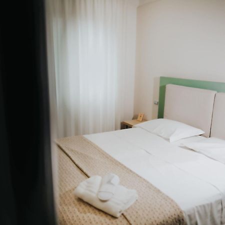Plana Hotel Caserta Eksteriør bilde
